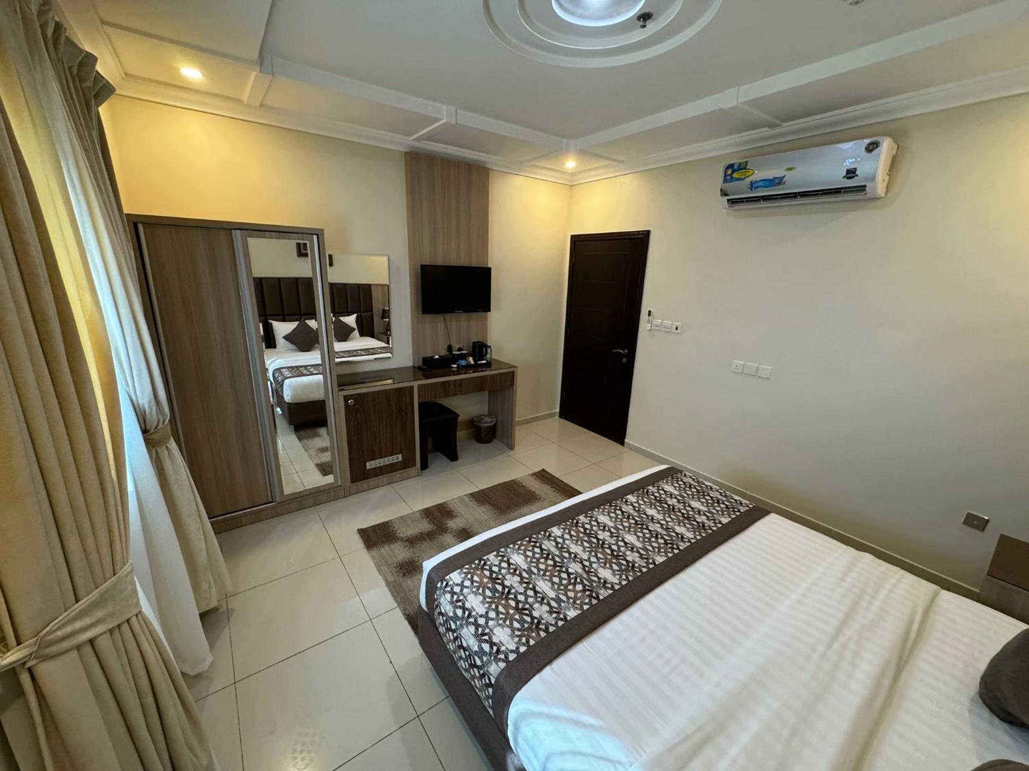 Primotel Suites As Salamah Jeddah Bagian luar foto