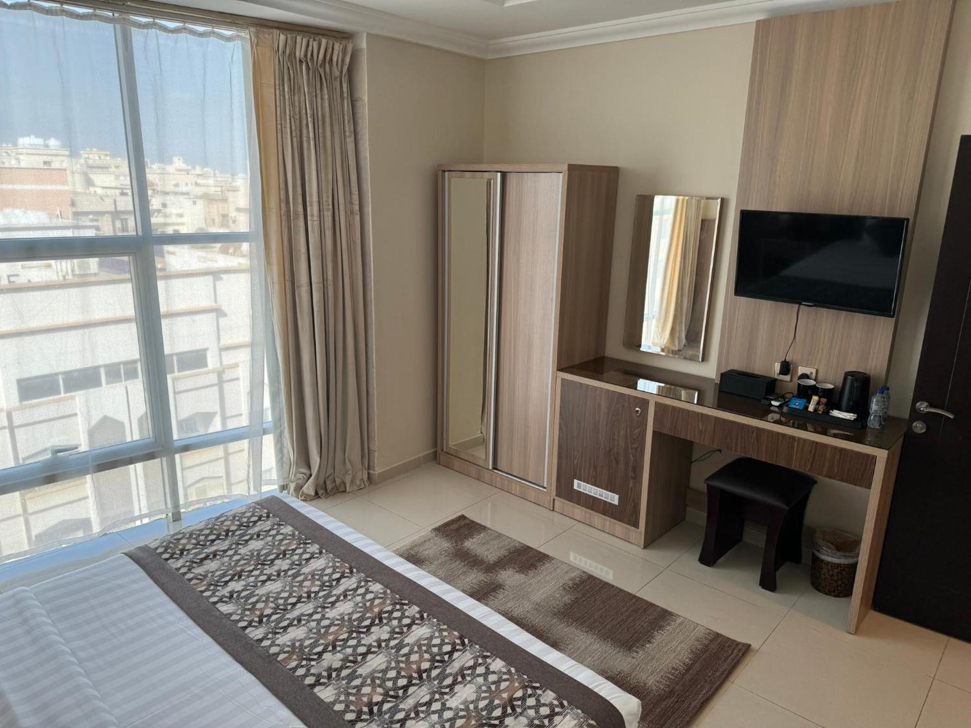 Primotel Suites As Salamah Jeddah Bagian luar foto